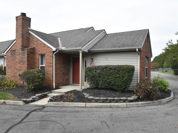 3693 Charlemonte Way, Unit 4, Canal Winchester, OH 43110