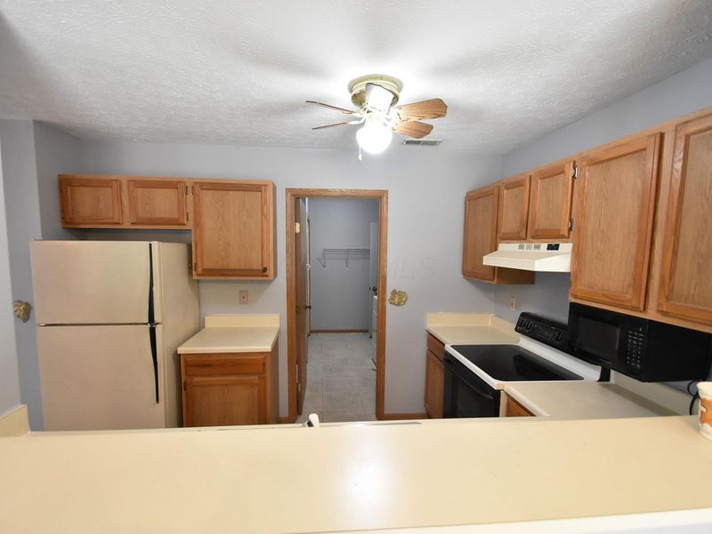3693 Charlemonte Way, Unit 4, Canal Winchester, OH 43110 Photo 10