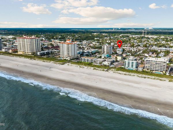 820 2ND ST Street S, Unit B, Jacksonville Beach, FL 32250