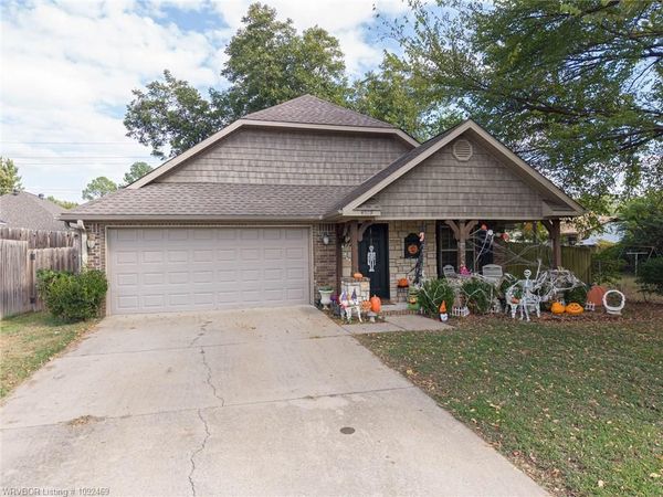 4809 S 27th Street , Fort Smith, AR 72901
