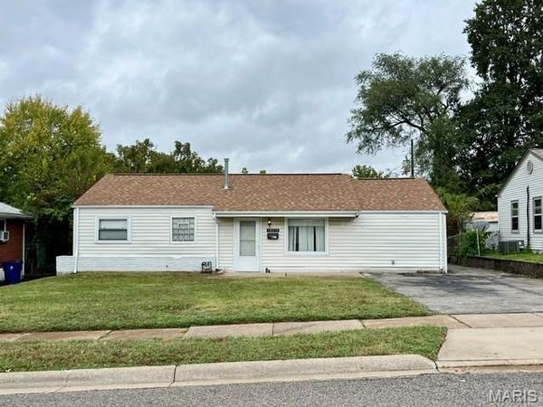 10315 Saint Jude Lane, St Ann, MO 63074