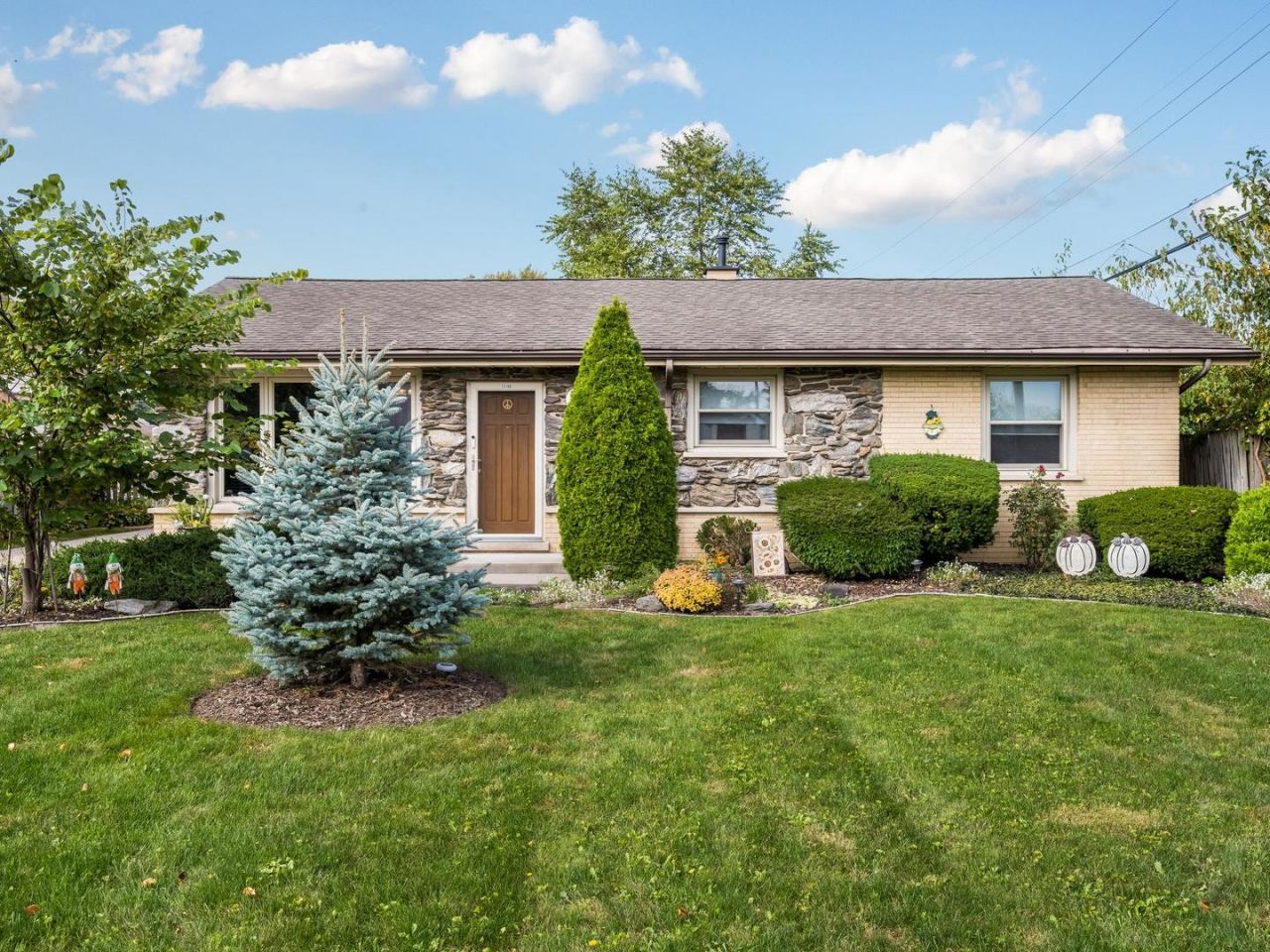 13106 Village Lane, Crestwood, IL 60418 Main Photo
