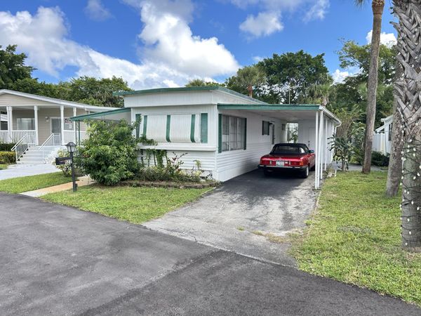 522 HIBISCUS Drive, Deerfield Beach, FL 33442