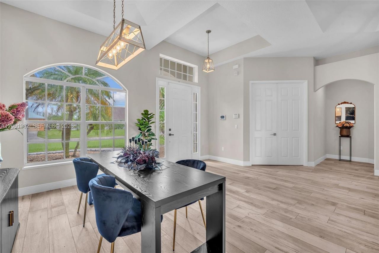 5804 NW West Dooley Cir , Port Saint Lucie, FL 34986 Photo