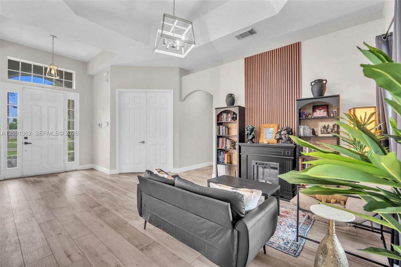 5804 NW West Dooley Cir , Port Saint Lucie, FL 34986 Photo