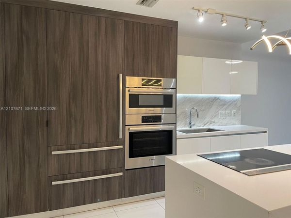 851 NE 1st Ave , Unit 4306, Miami, FL 33132