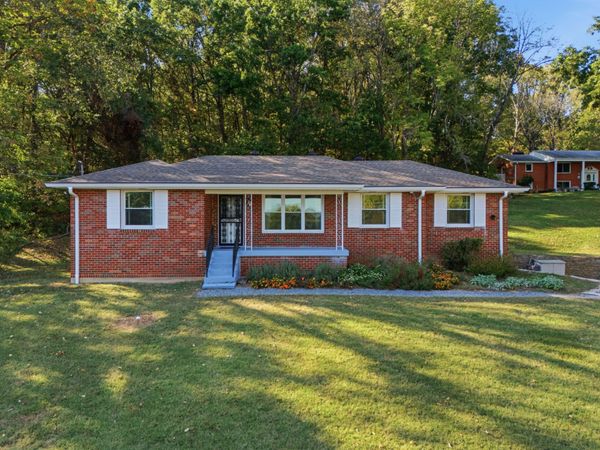 6201 Homeland Dr, Nashville, TN 37218