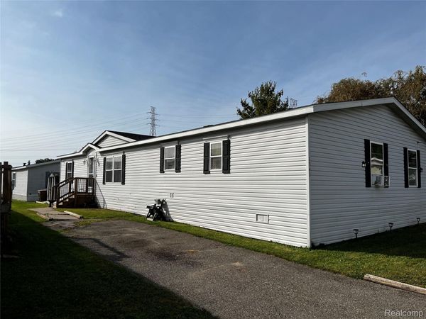 1341 Overlook Lane , Pontiac, Mi 48034