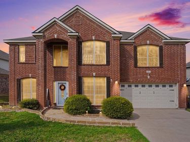 5004 Valleyside Drive, Fort Worth, TX 76123