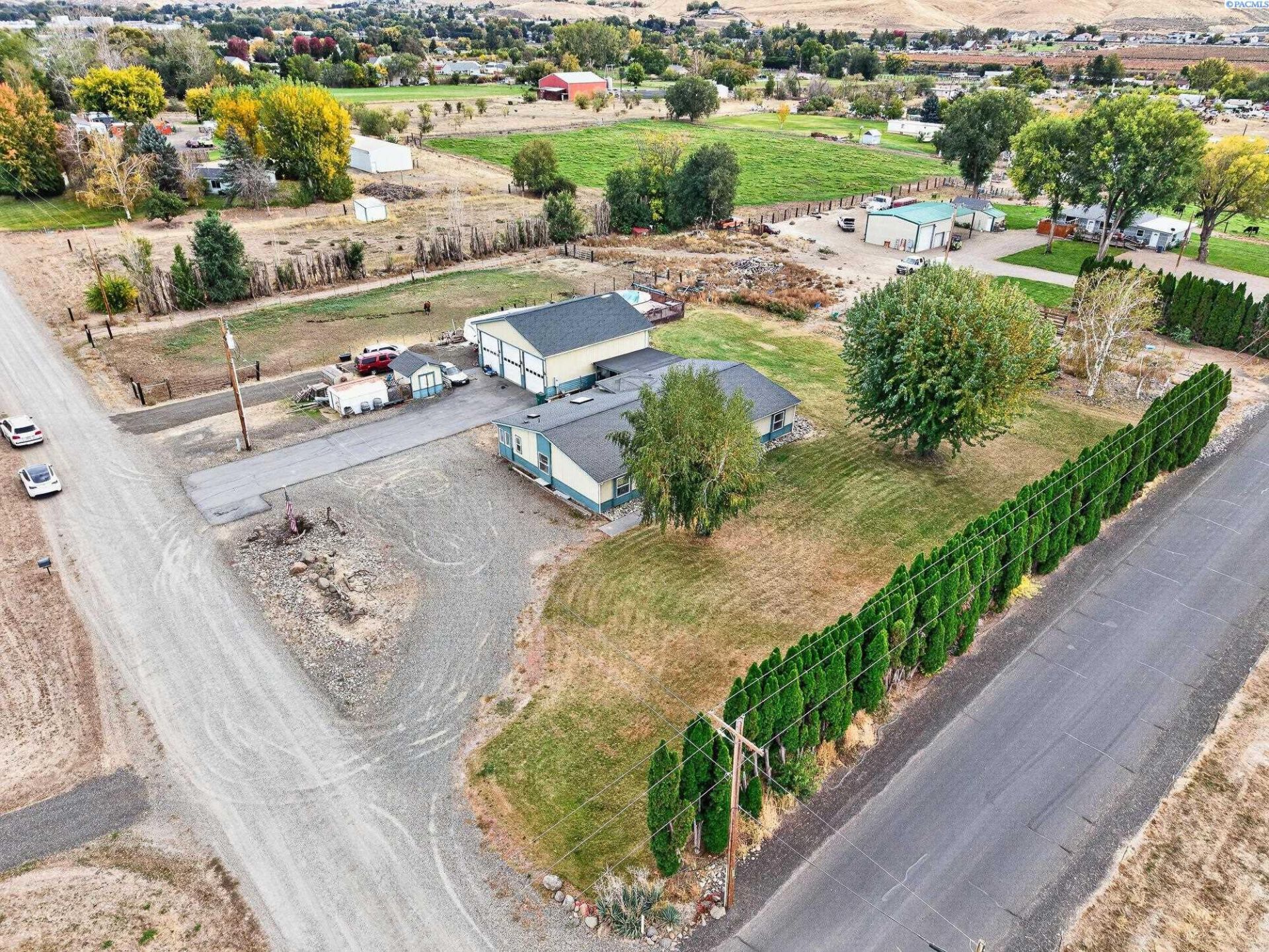 144901 W 74 Pr NW primary photo