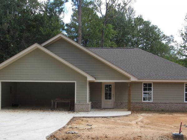 35 Norrell Dr., Petal, MS 39465