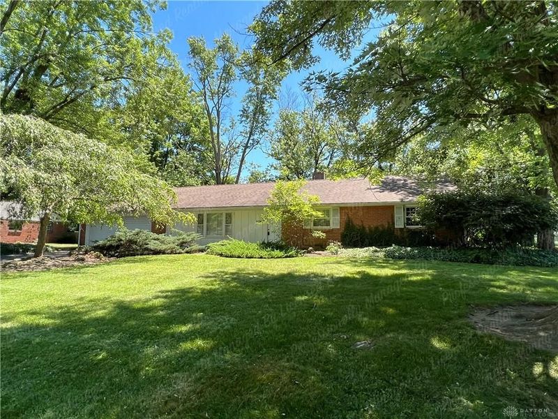 536 Brandwynne Court, Dayton, OH 45459 Photo 2