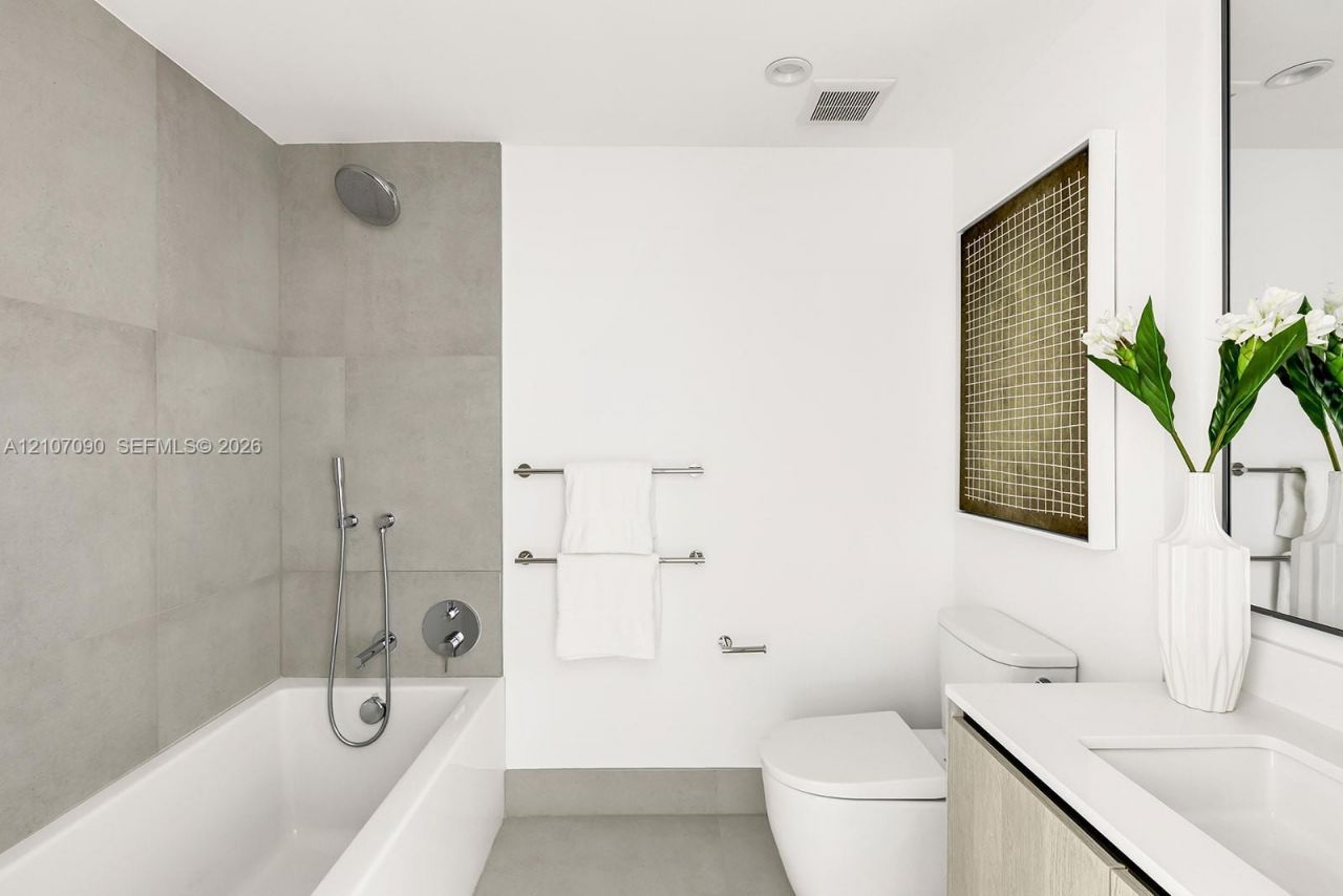 9221 E Bay Harbor Drive , Unit 609, Bay Harbor Islands, FL 33154 Photo