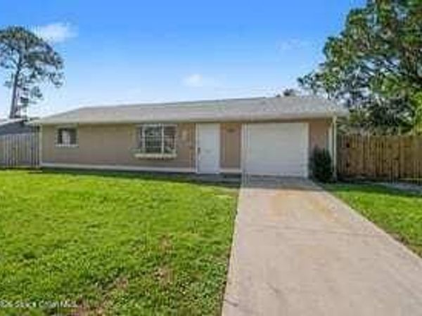 760 Avalon Street SE , Palm Bay, FL 32909