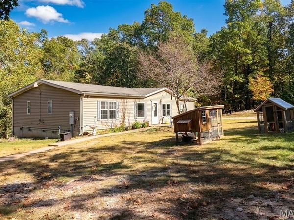 600 Casey Road, Farmington, MO 63640