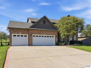 6526 N 158 Street, Omaha, NE 68116