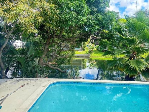 3905 SW 67th Ter , Miramar, FL 33023