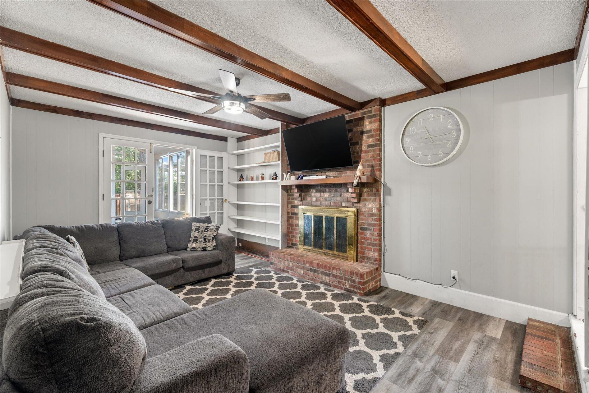 201 Stratford Drive Photo 12