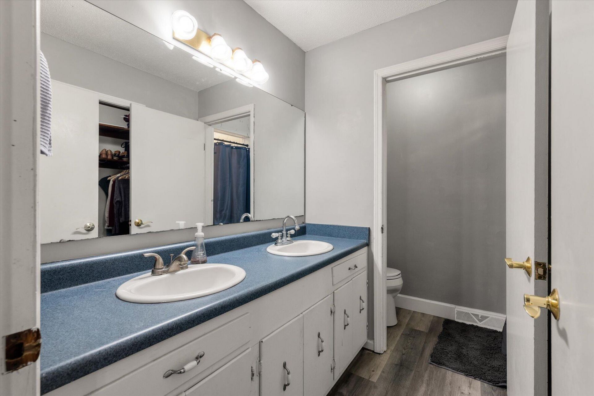 201 Stratford Drive Photo 17