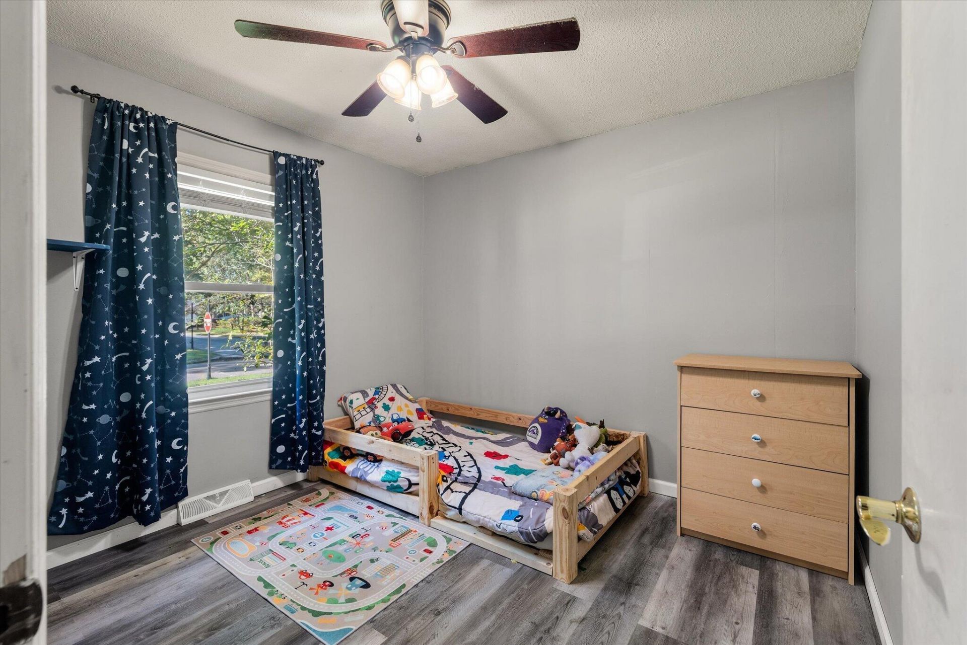 201 Stratford Drive Photo 22