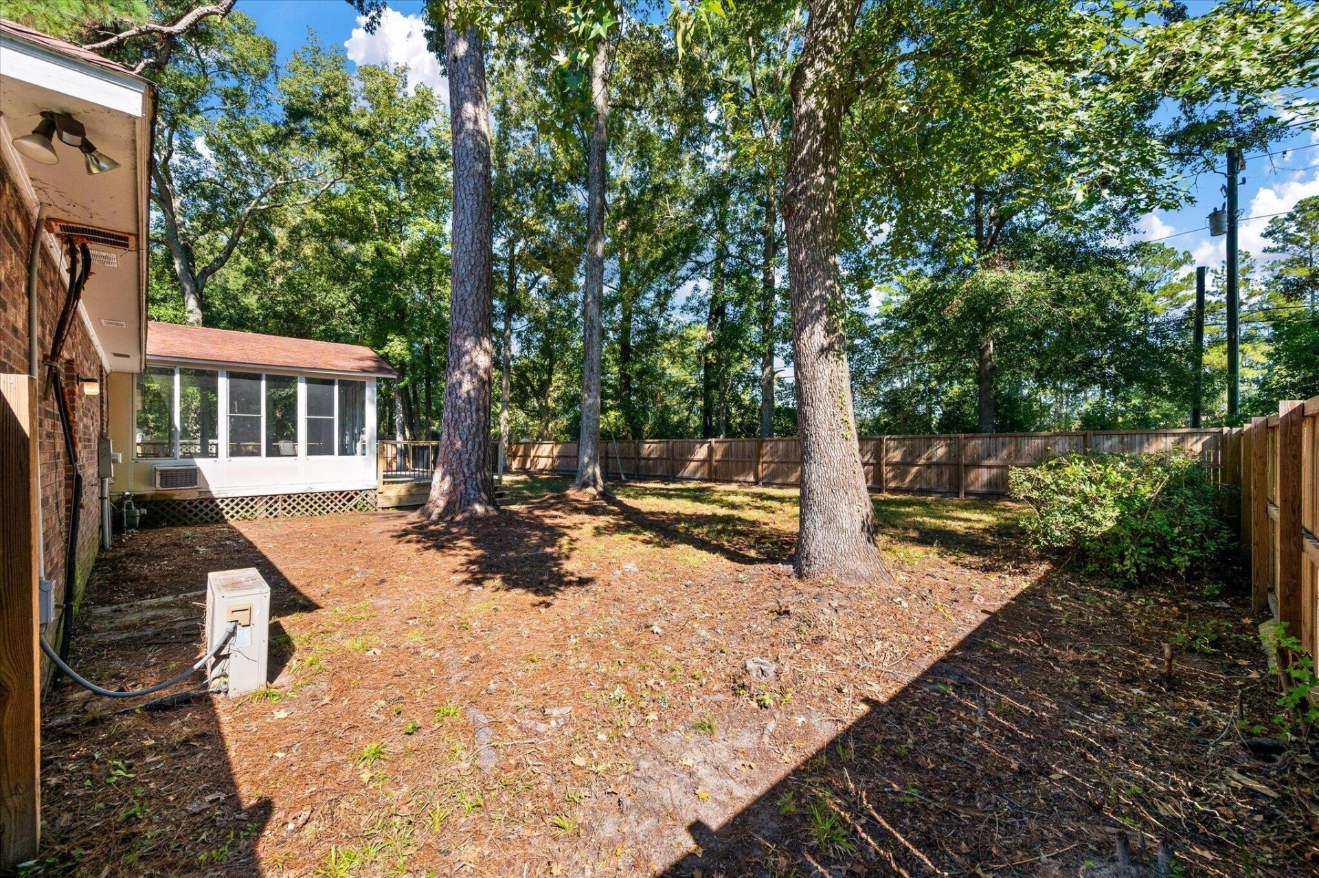 201 Stratford Drive Photo 37