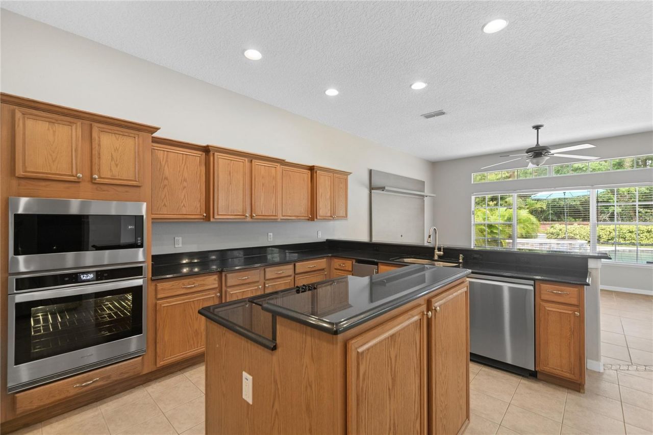 16169 Bristol Lake Circle, Orlando, FL 32828 Photo