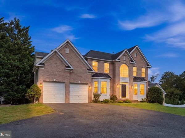 15621 QUINCE ORCHARD ROAD , NORTH POTOMAC, MD 20878