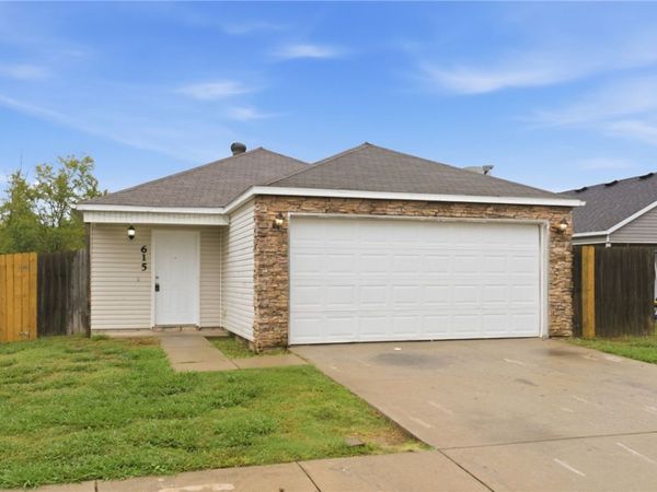 615 Cascade Circle , Springdale, AR 72764