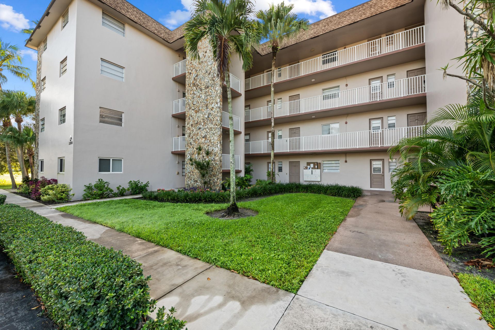 2500 SW 81st Avenue, Unit 302, Davie, FL 33324 Photo