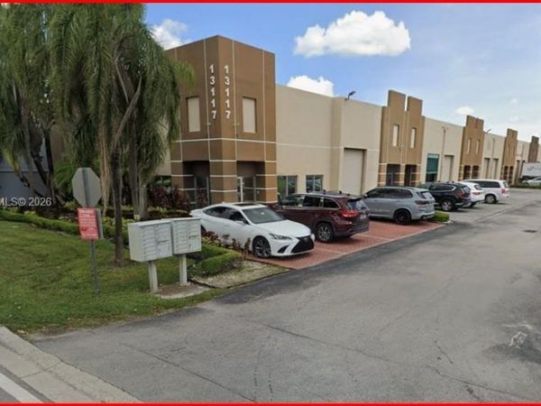 13117 NW 107th Ave , Unit E12, Hialeah Gardens, FL 33018