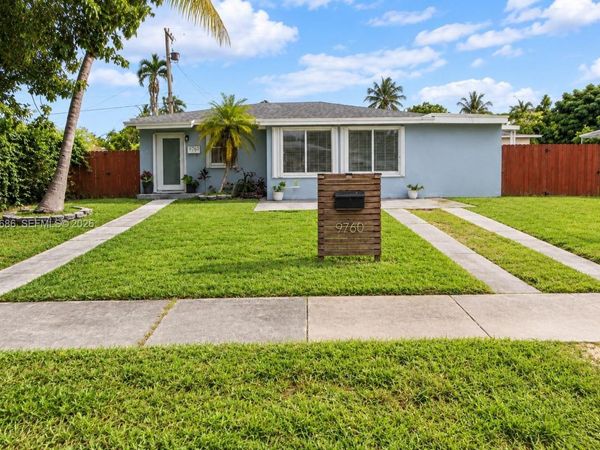 9760 Jamaica Dr , Cutler Bay, FL 33189