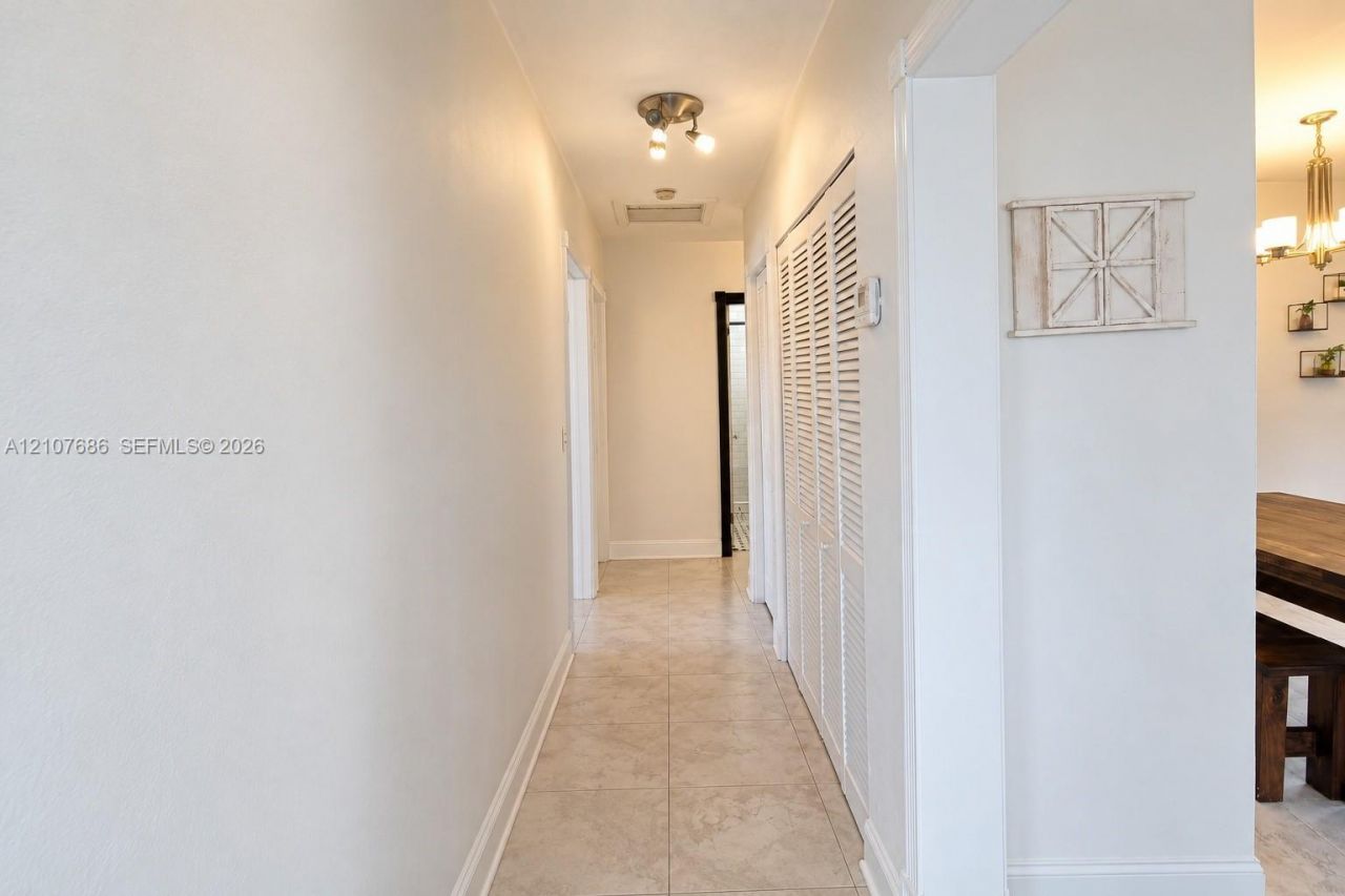 9760 Jamaica Dr , Cutler Bay, FL 33189 Photo
