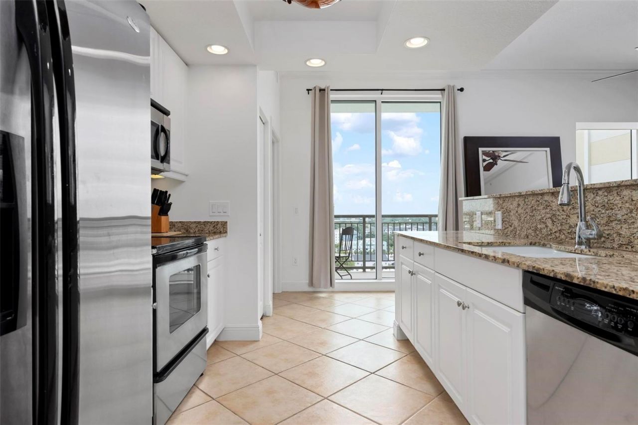 800 N Tamiami Trail , Unit 1504, Sarasota, FL 34236 Photo