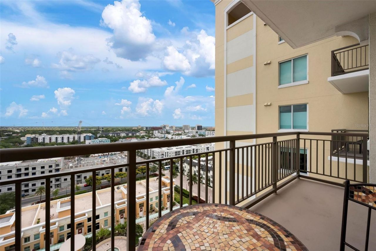 800 N Tamiami Trail , Unit 1504, Sarasota, FL 34236 Photo