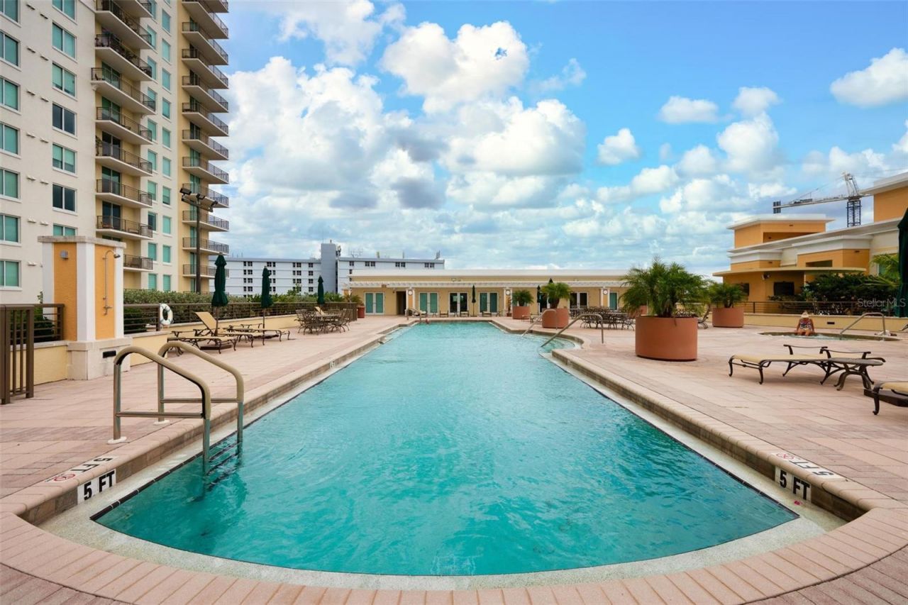 800 N Tamiami Trail , Unit 1504, Sarasota, FL 34236 Photo