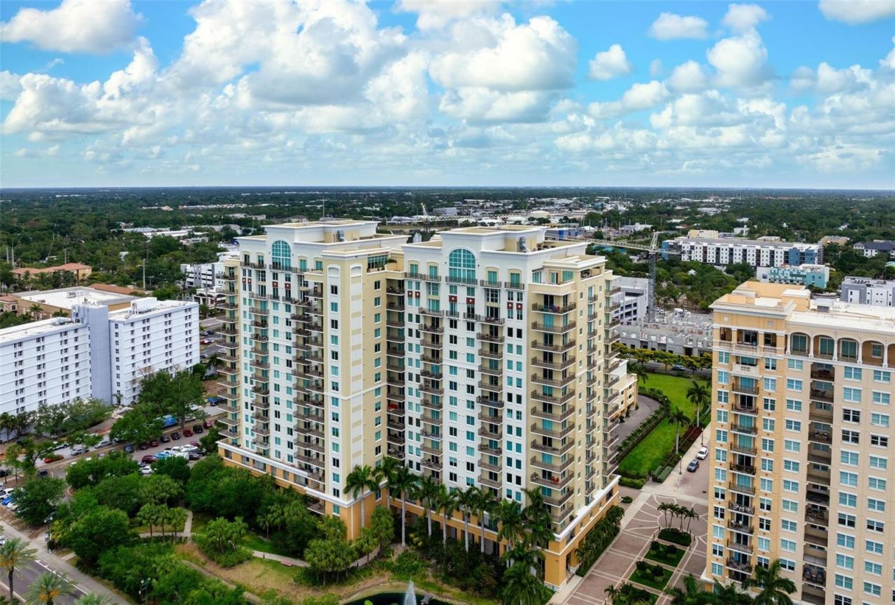 800 N Tamiami Trail , Unit 1504, Sarasota, FL 34236 Photo