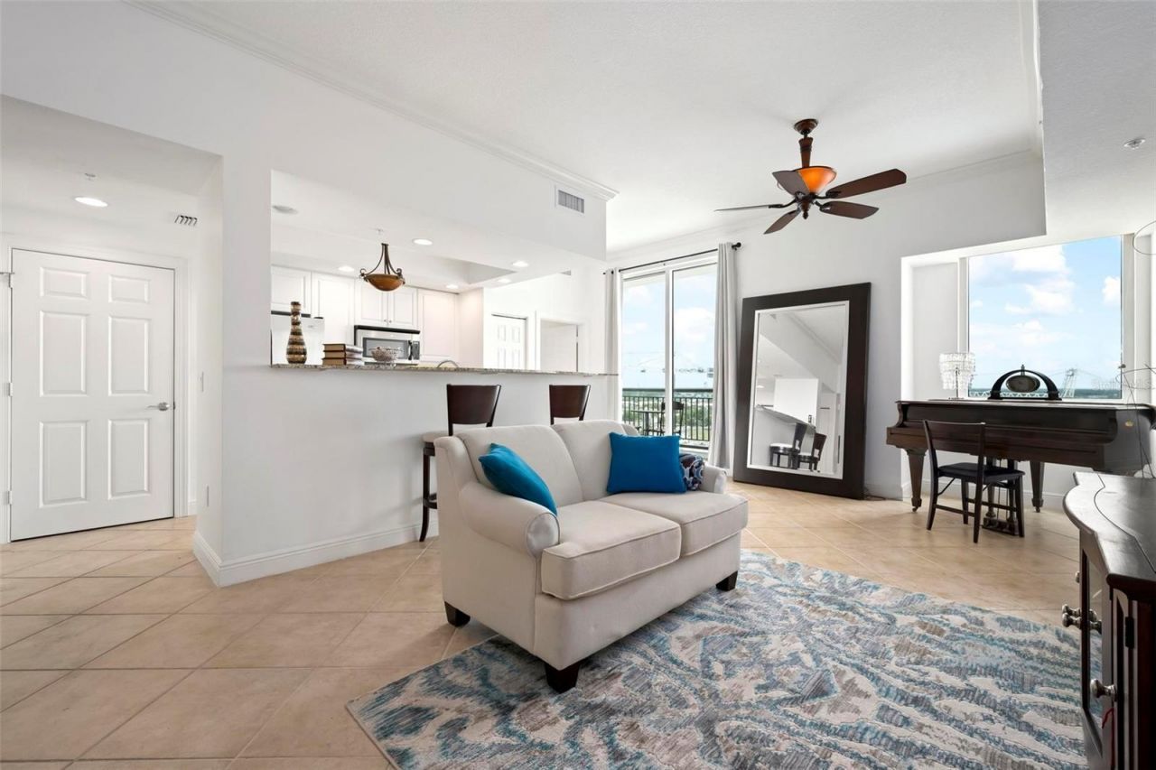 800 N Tamiami Trail , Unit 1504, Sarasota, FL 34236 Photo