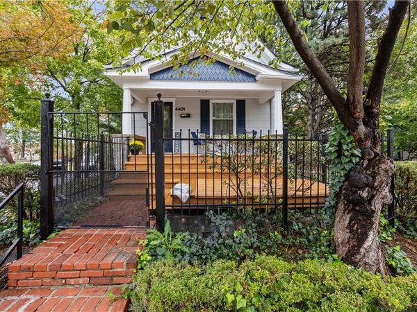 4401 Madison Avenue, Kansas City, MO 64111