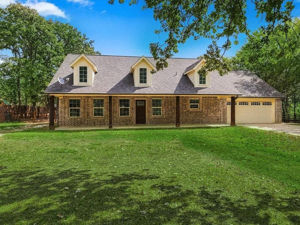 901 Sherry Lane S, Krugerville, TX 76227