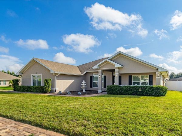 702 COUNTRY WALK COVE , EAGLE LAKE, FL 33839