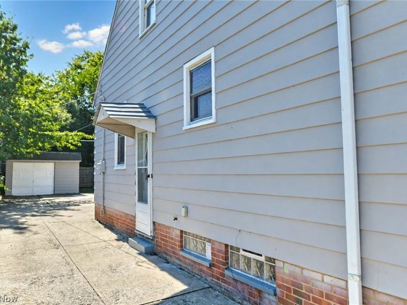 22080 Maydale Avenue, Euclid, OH 44123 Photo 5