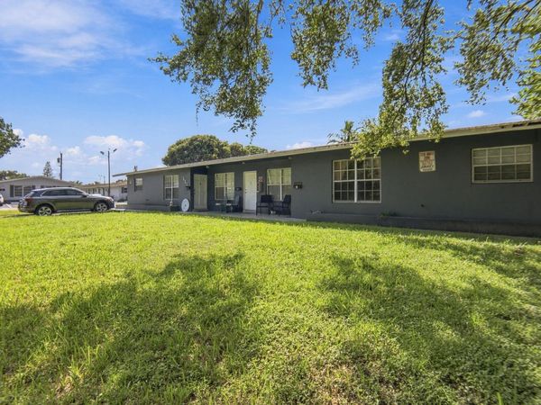 353 SW 19TH Avenue, Unit 1-3, Fort Lauderdale, FL 33312