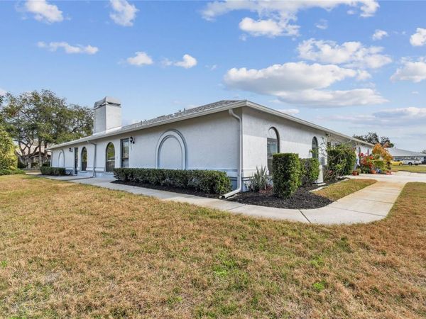 23227 CLUB VILLAS DRIVE , Unit 38, LAND O LAKES, FL 34639