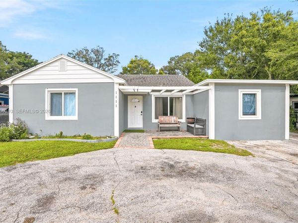 1111 S 7th St , Fort Pierce, FL 34950