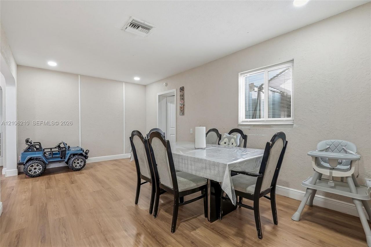 1111 S 7th St , Fort Pierce, FL 34950 Photo