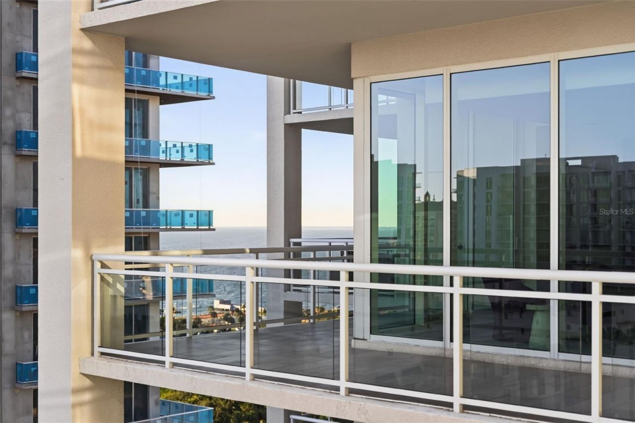 540 N Tamiami Trail, Unit 1604, Sarasota, FL 34236 Photo