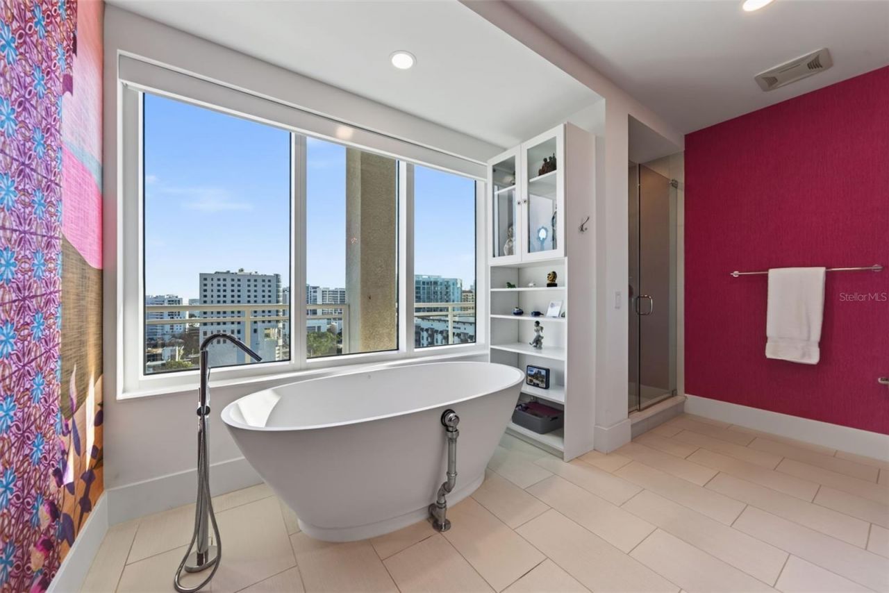 540 N Tamiami Trail, Unit 1604, Sarasota, FL 34236 Photo