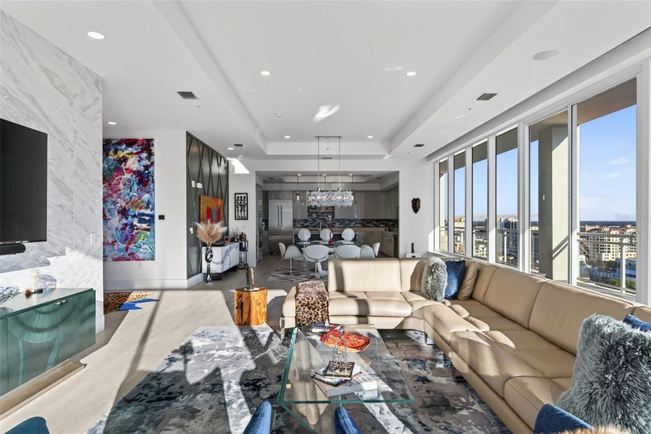 540 N Tamiami Trail, Unit 1604, Sarasota, FL 34236 Photo