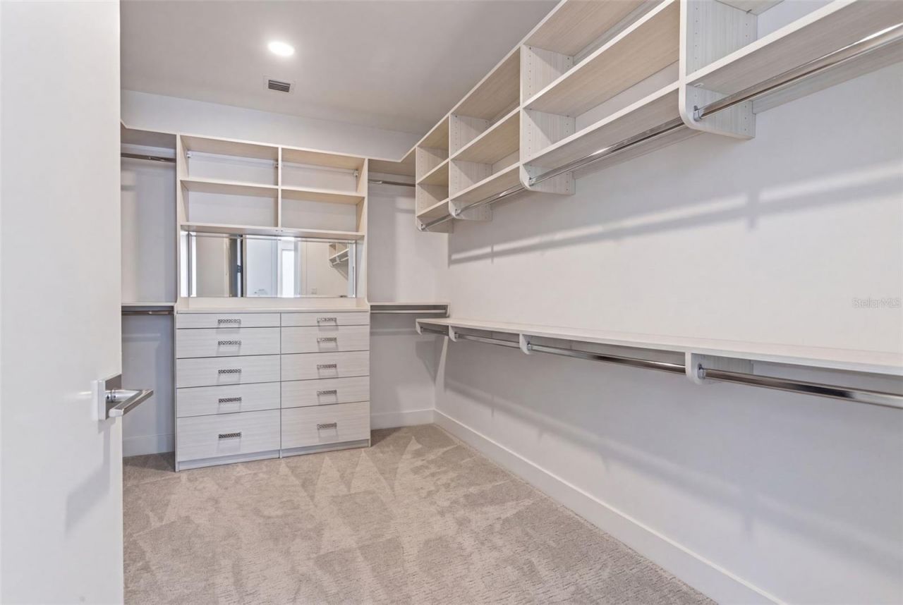 540 N Tamiami Trail, Unit 1604, Sarasota, FL 34236 Photo