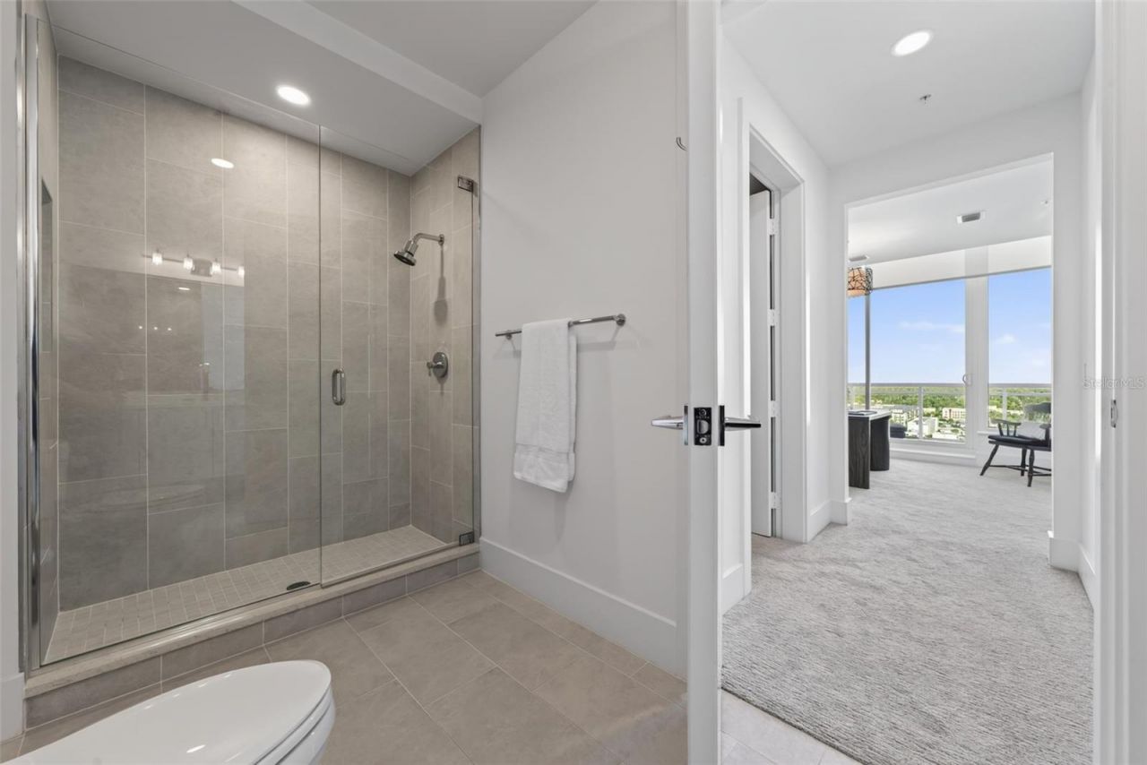 540 N Tamiami Trail, Unit 1604, Sarasota, FL 34236 Photo